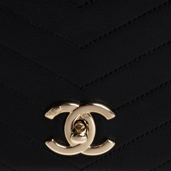 RARE! Authentic! Chanel CC Coco Top Handle Calfskin Quilted Chevron Leather Flap - Picture 11 of 16